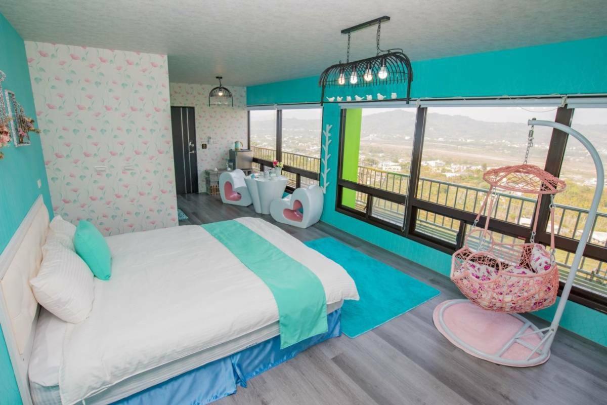 Appartamento Rainbow Hill House彩虹山舍 Shigang Esterno foto