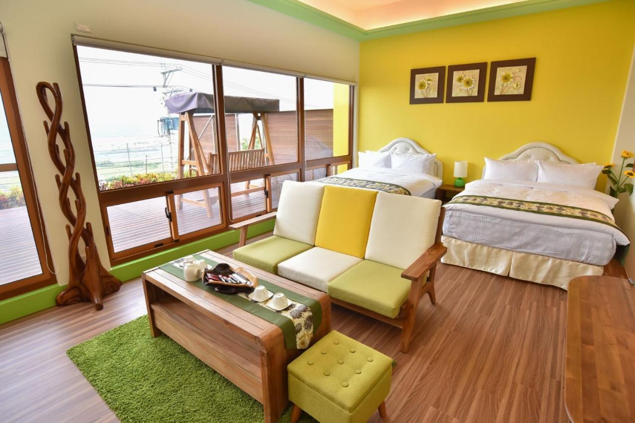 Appartamento Rainbow Hill House彩虹山舍 Shigang Esterno foto